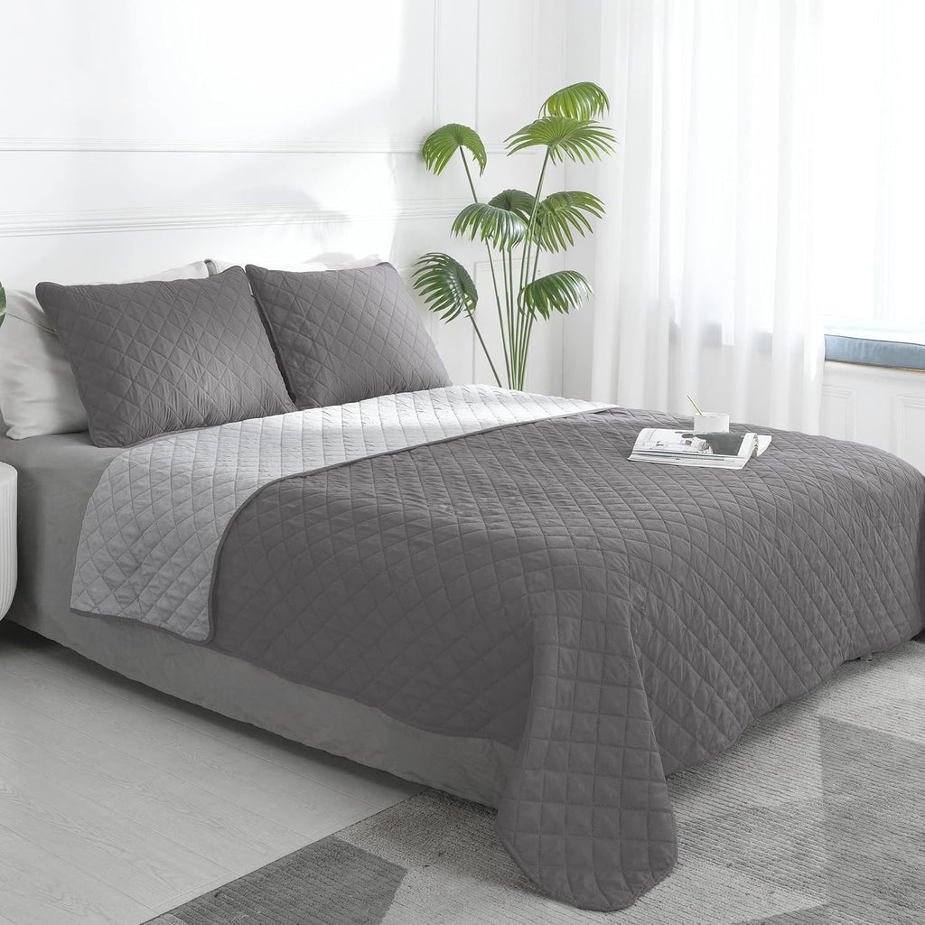 Full/Queen Reversible Quilt Set with 1 Quilt and 2 Pillow Shams, Soft Bed Quilt Cover, Lightweight Microfiber
