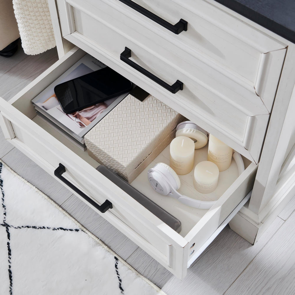 22" Farmhouse 3 Drawer, Off White