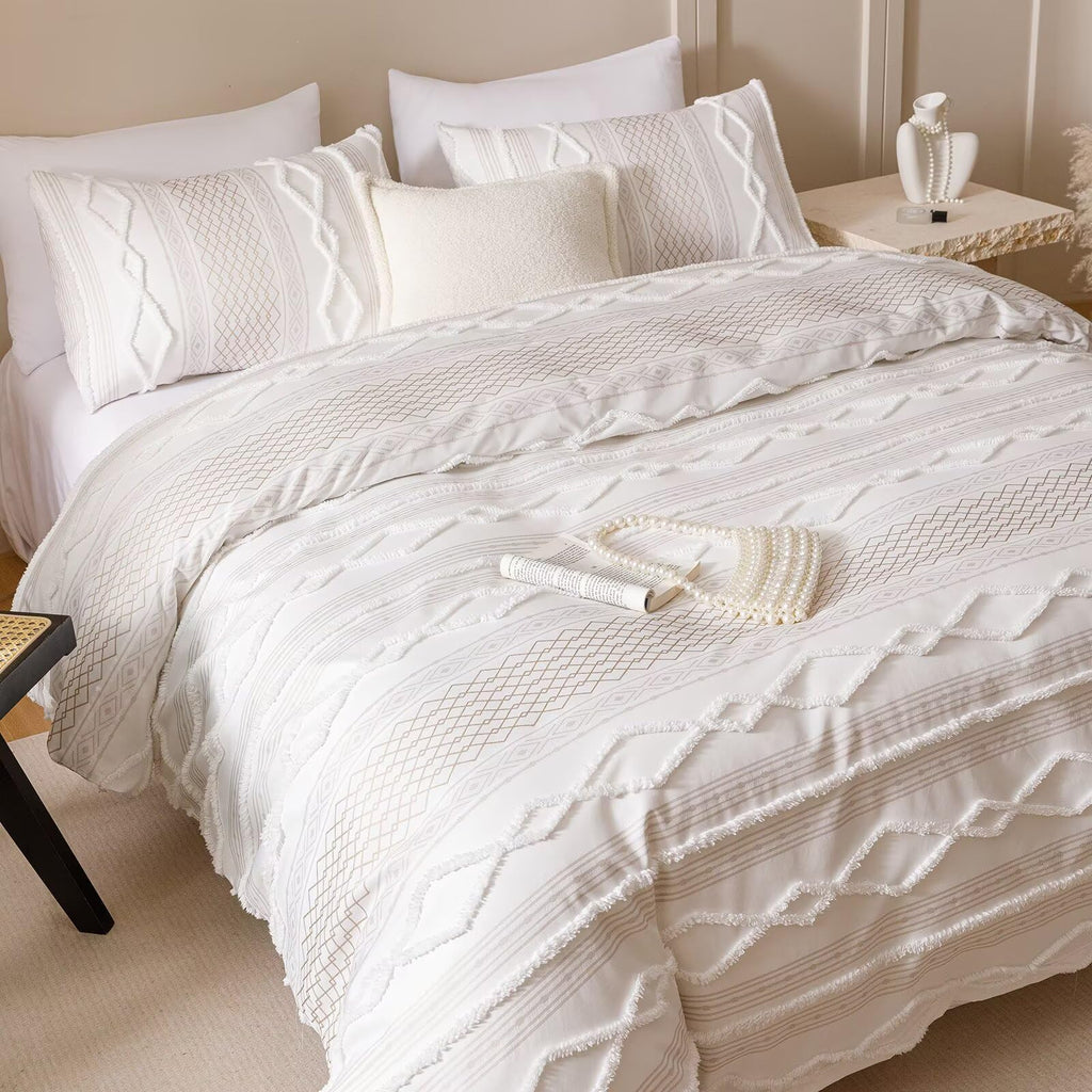 White Boho Comforter Set Queen Farmhouse Tufted Bedding Set Soft Bohemain Shabby Chic Blanket Quilts Embroidery