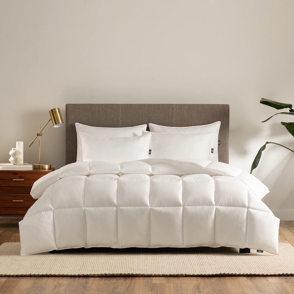 Down Illusion All Season Hypoallergenic Down Alternative Comforter with Corner Loops, Full/Queen, Wh