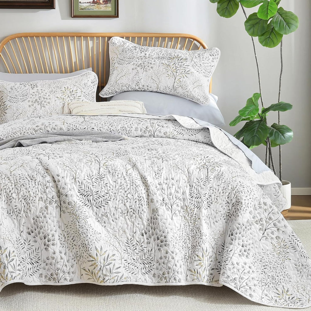 King Quilt Set, 3 Pieces White Floral Bedspread Coverlet Set, Farmhouse Botanical Bedspreads Bed Cover,Soft