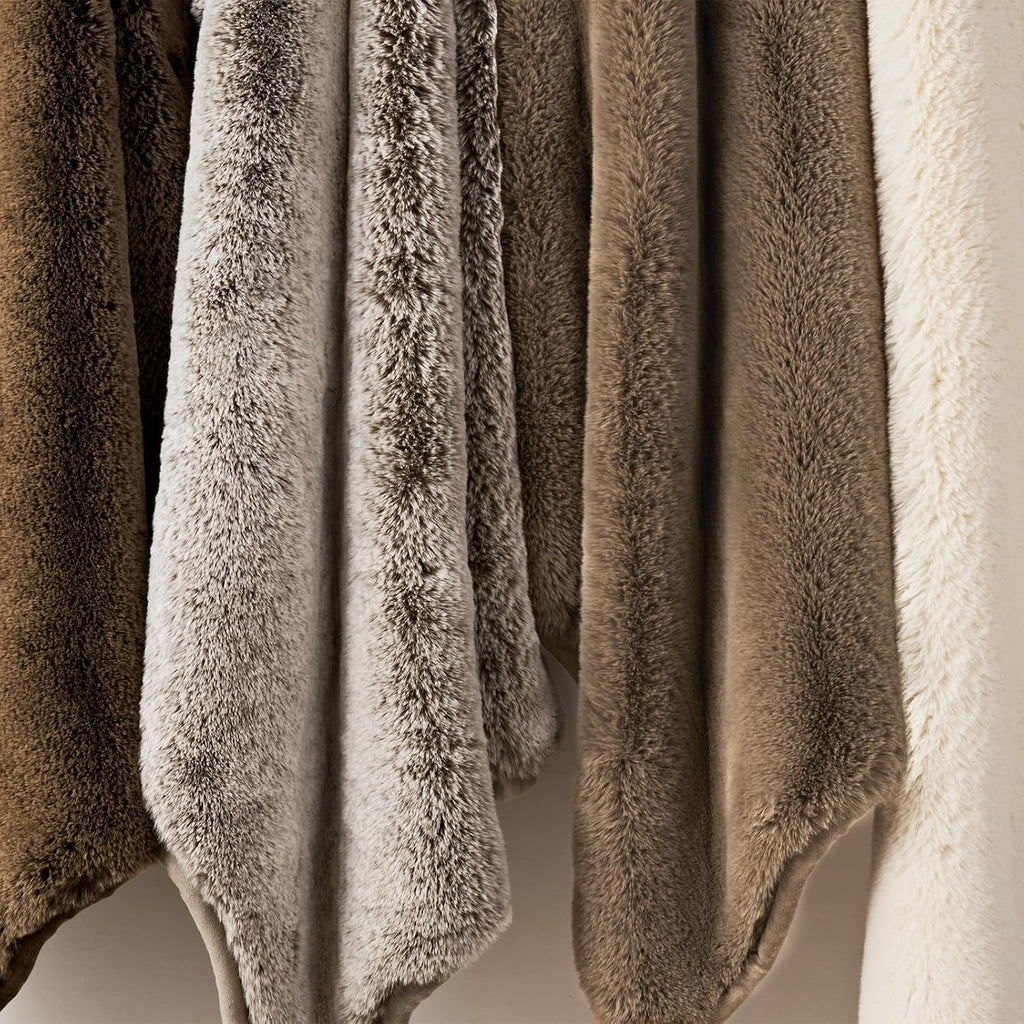 Faux Chinchilla Fur Throw Blanket, 50"x60", Arctic White | Luxury, Super Soft, 1220GSM, Fluffy Cozy Mink, Reversible