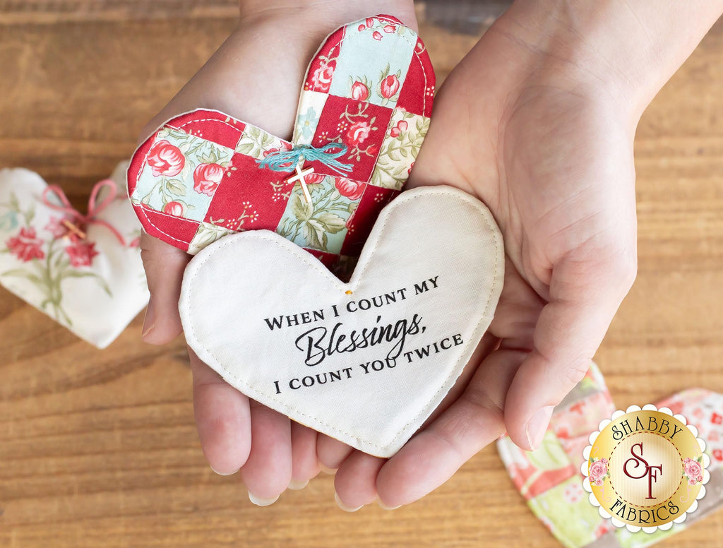 Patchwork Heart Pocket Prayer Quilt Panel (Natural)