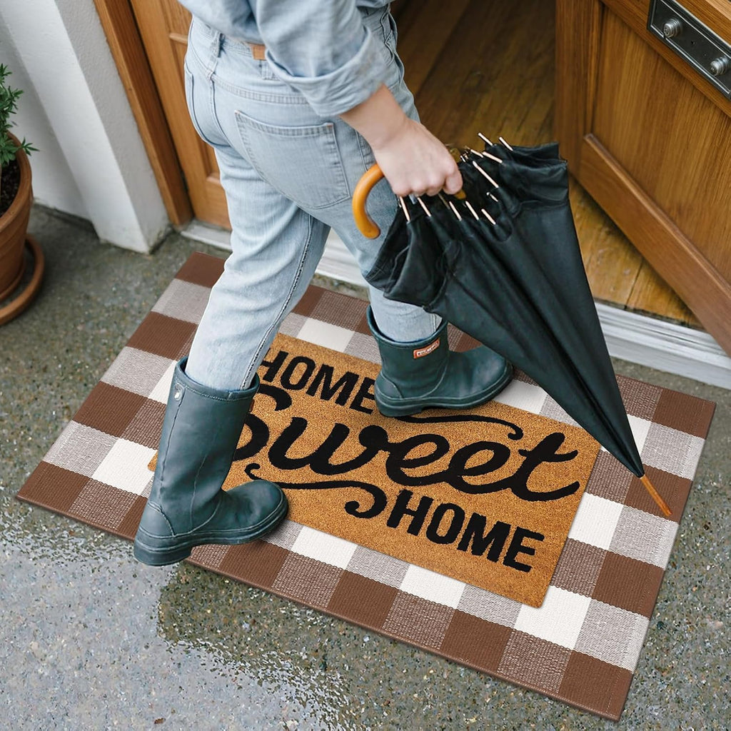 Fall Decor Khaki and White Checkered Outdoor Front Porch Rug