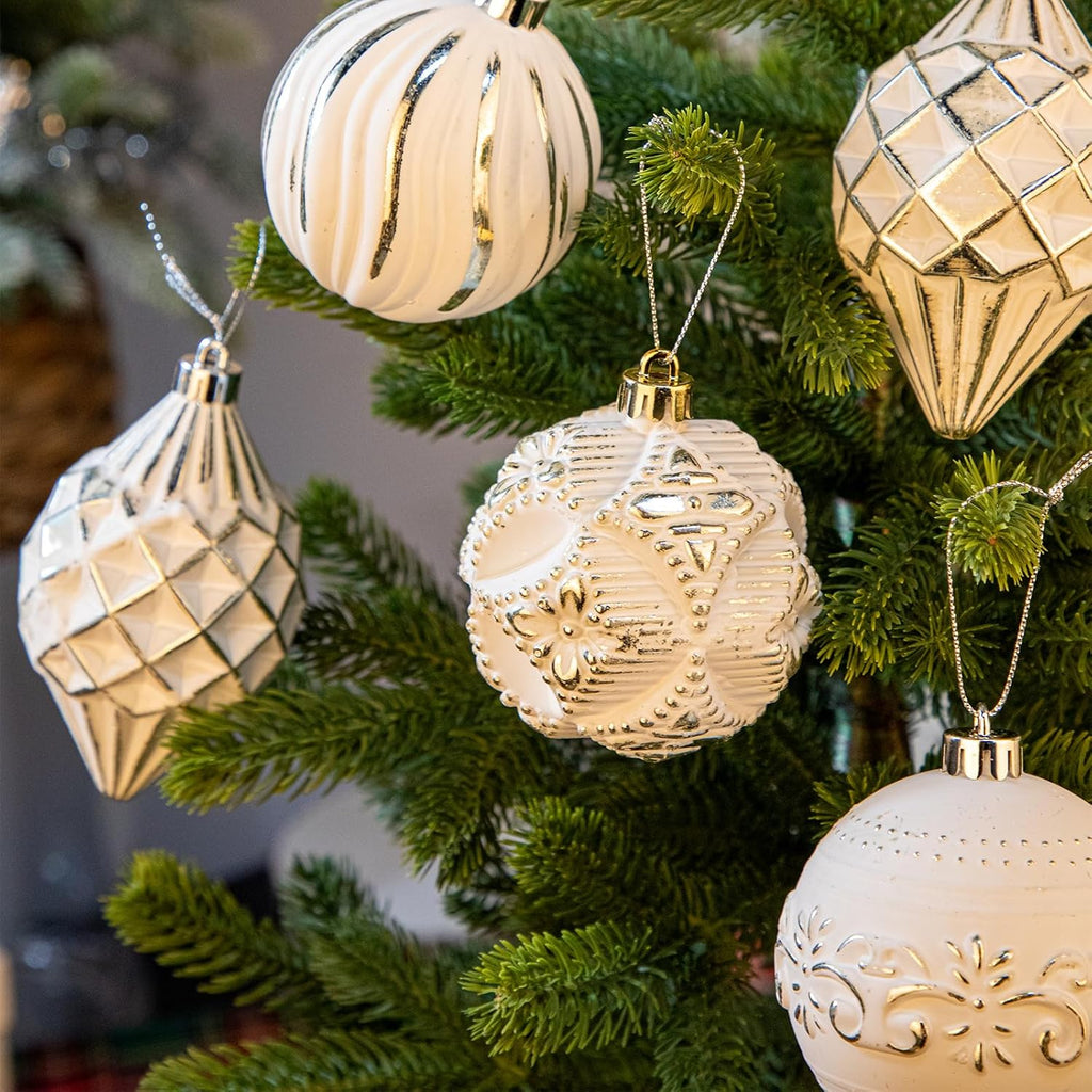 Shatterproof Christmas Ball Ornaments Set, Hand-Painted Holiday Decor with Assorted Sizes & Designs - Set of 16