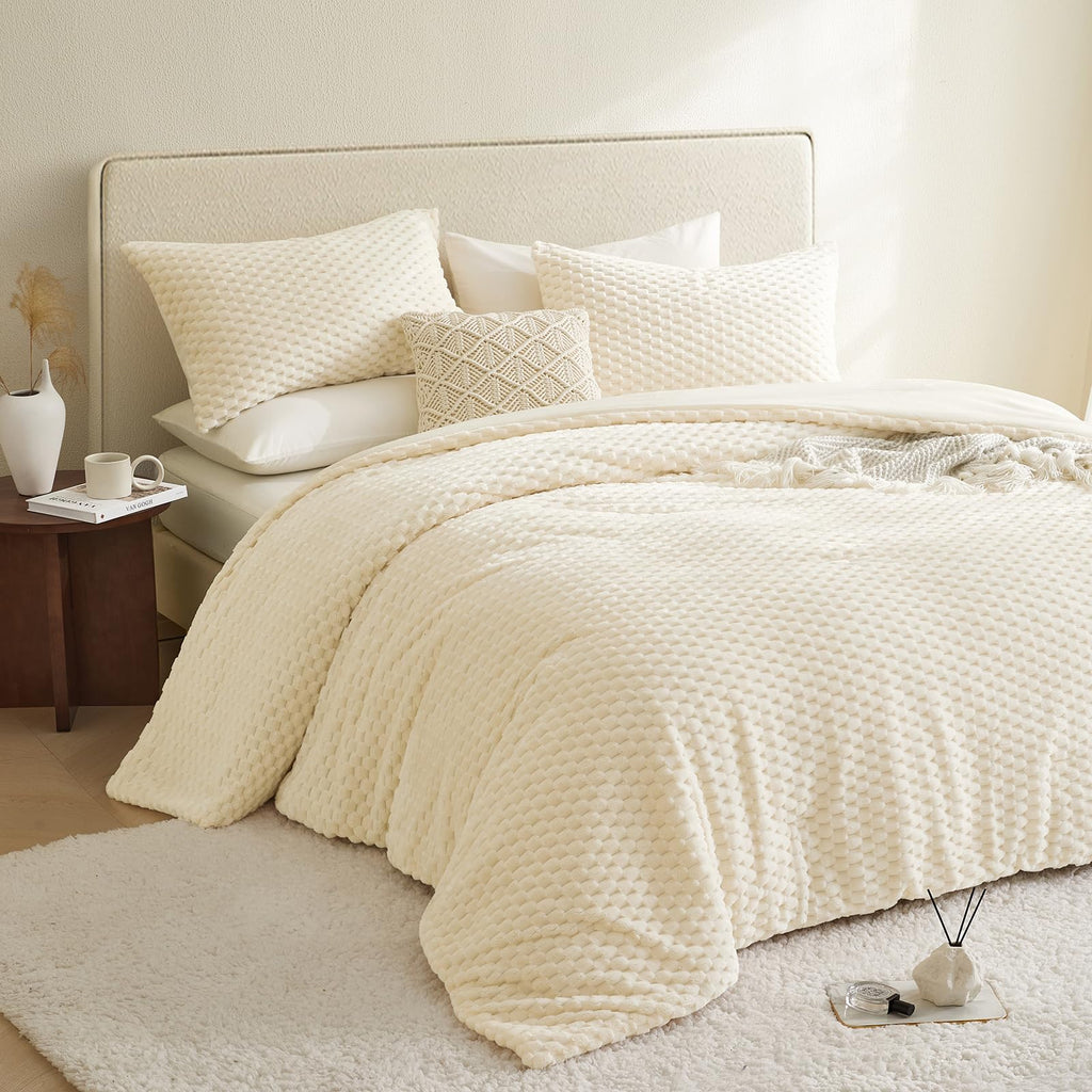 Fluffy Comforter Set - Ultra-Soft Cream White Flannel Thick Comforter for Bed, Luxury Warm Bedding Set for