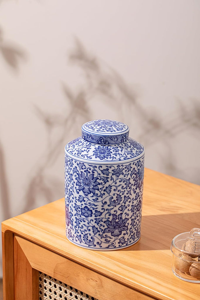 Blue and White Ginger Jar, Chinoiserie Porcelain, Blue and White Ginger Jar Decor, Good Ideal, Shelf, Table, 8" H