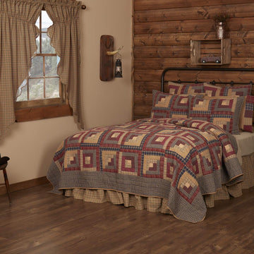 Millsboro 3 Piece Quilt Set (1 Quilt, 2 Standard Shams)