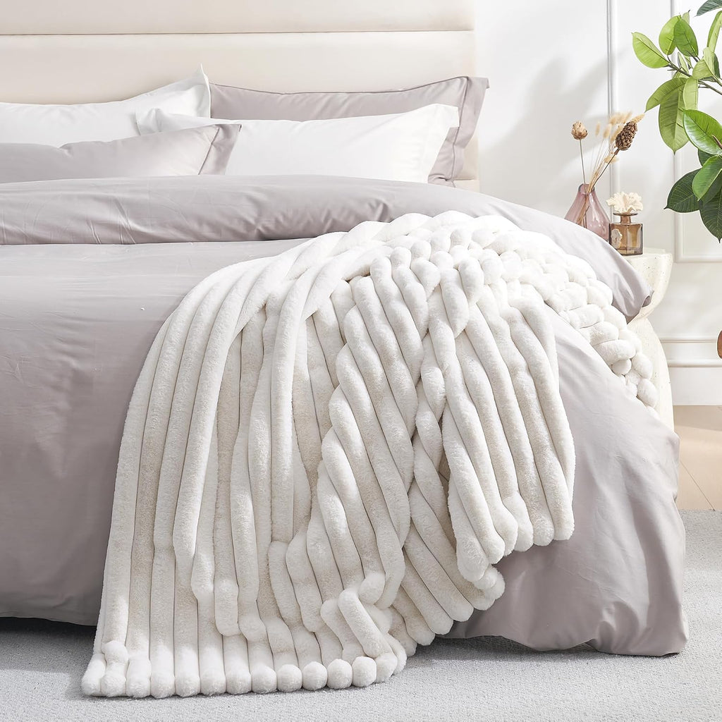 Faux Fur Throw Blanket for Couch, Cozy Fuzzy Fluffy Fur Luxurious Soft Striped Plush Gift Blankets for Family Sofa