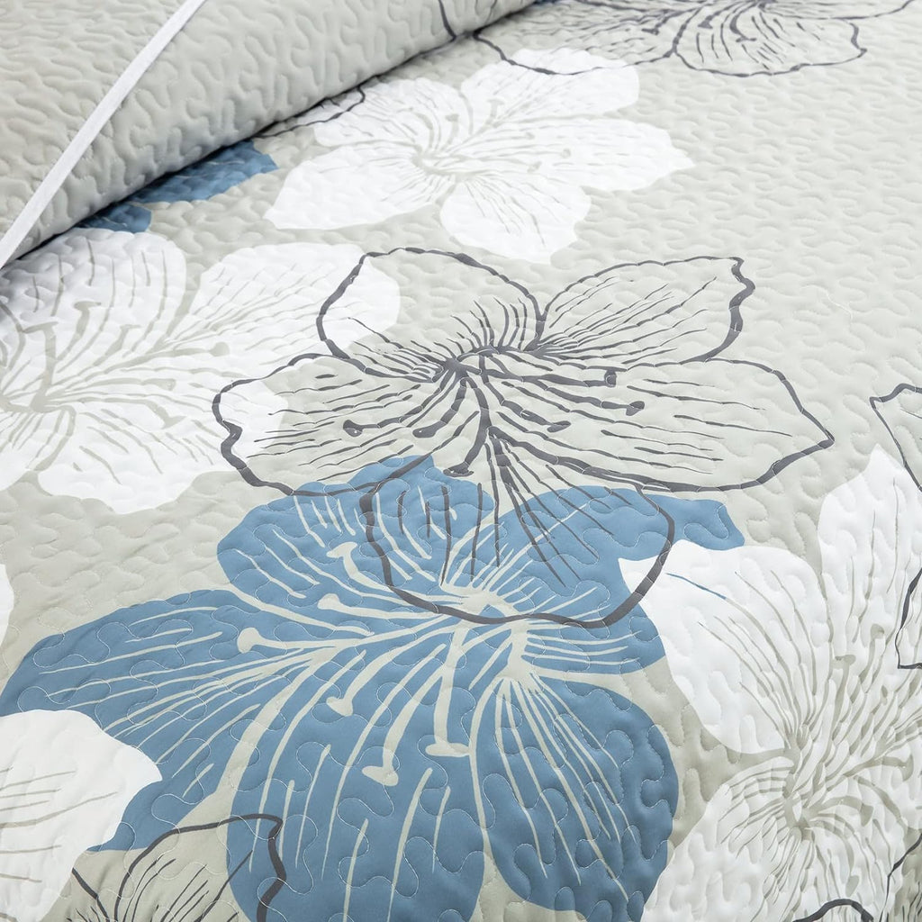 3 Pieces Quilt Set Queen Floral Pattern Coverlet Elegant Boho Bedspread with 2 Pillow Shams Lightweight Microfiber