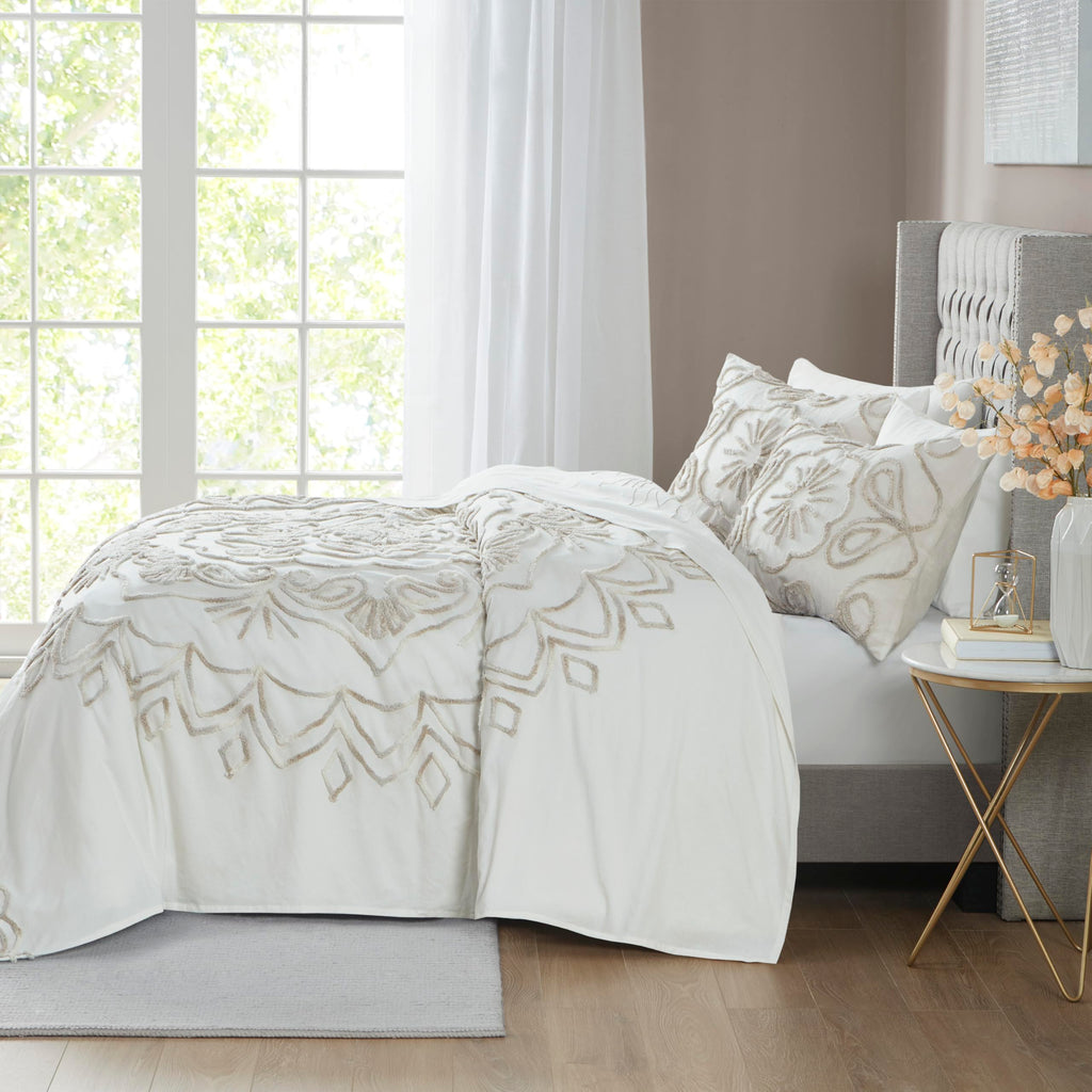 Violette Lightweight 100% Cotton Quilt Set, Breathable Chenille Tufted, Shabby Chic Boho Medallion Design, Sham