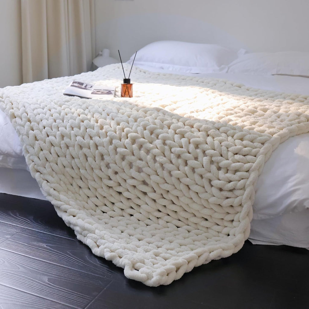Chenille Chunky Knit Blanket Throw （40×50 Inch）, Handmade Warm & Cozy Blanket Couch, Bed, Home Decor, Soft Breathable