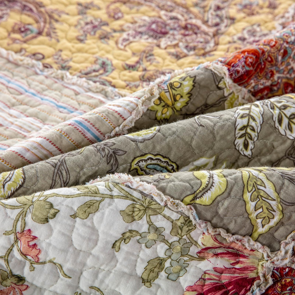 Oversized Bedspreads Patchwork Quilt Set (110x118 Inch)