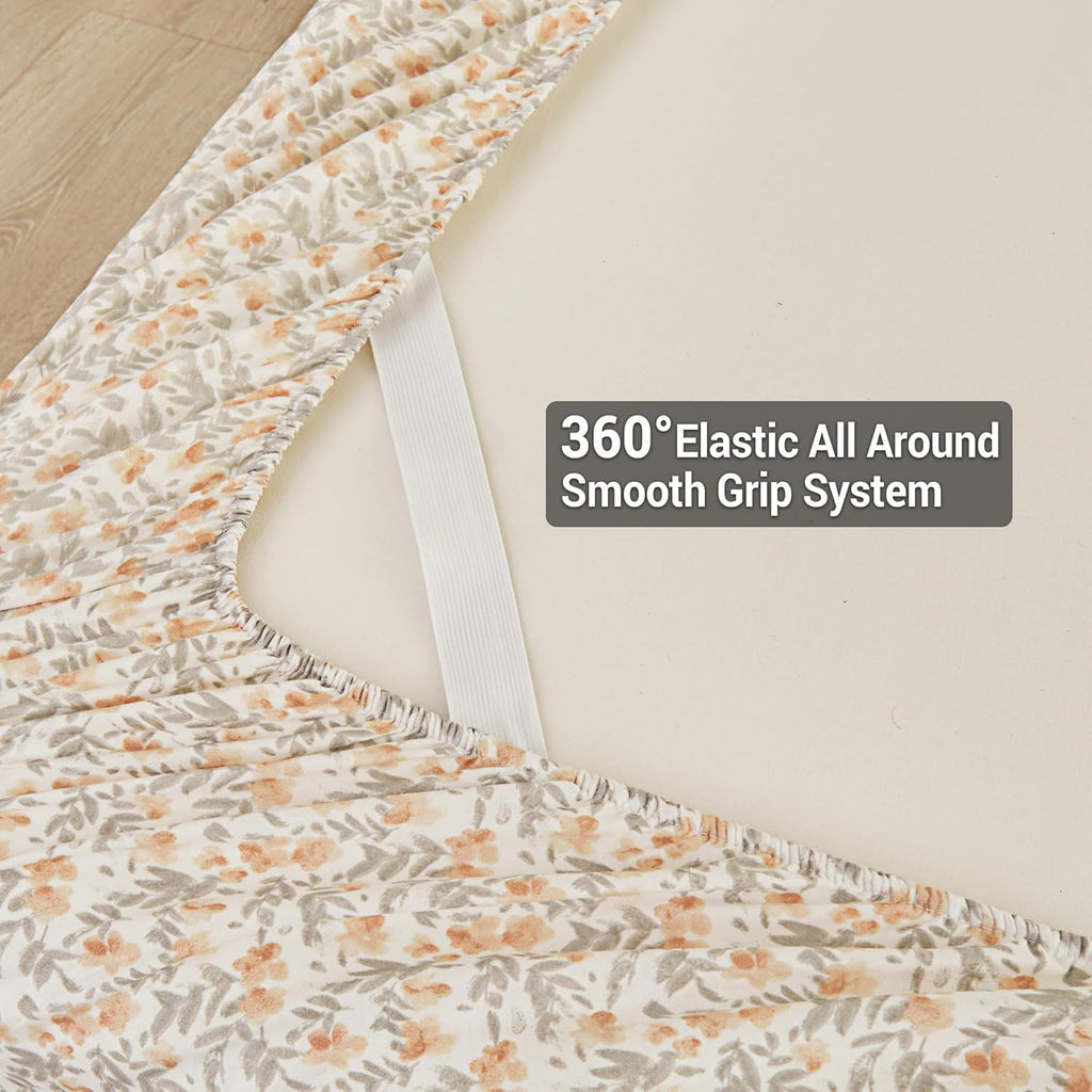 Floral Queen Sheet Set - 4 Piece Vintage Light Orange Flower Patterned Bed Sheets - Soft, Breathable Microfiber