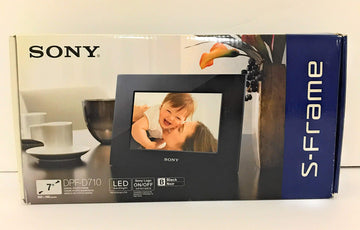 7-Inch WVGA LCD (16:10) Digital Photo Frame (Black)