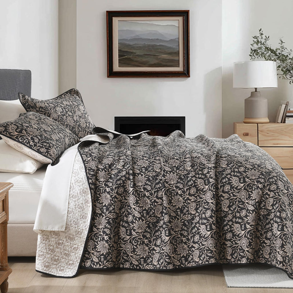 100% Cotton Quilt Set, Traditional Vintage Floral, Black/Cream