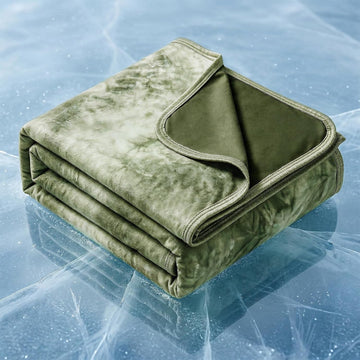 Cooling Blanket King Size 90"x104" for Hot Sleepers | Cold Summer Soft Blanket for Bed Couch and Travel Absorbs Heat