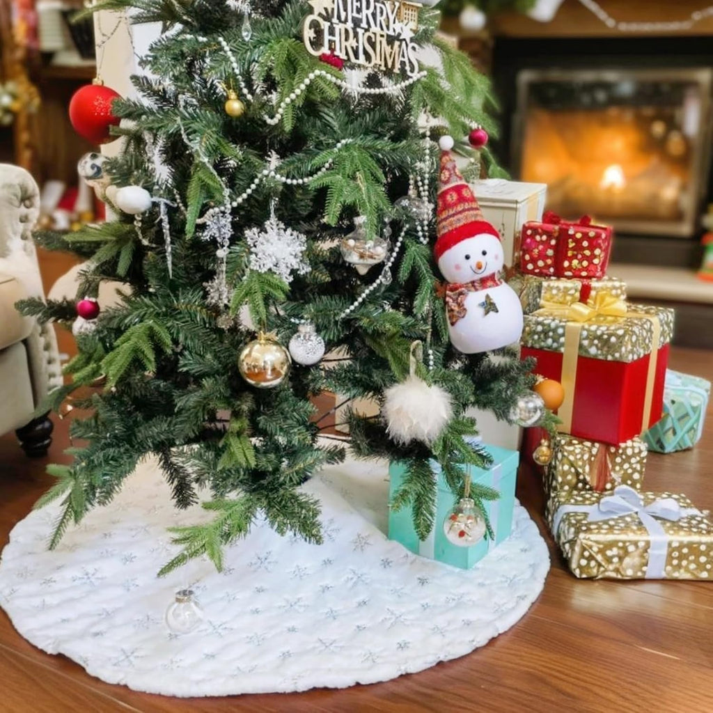 48 Inch Large Christmas Tree Skirt White Tree Skirt Xmas Faux Fur Tree Skirts Christmas Decorations for Holiday Tree