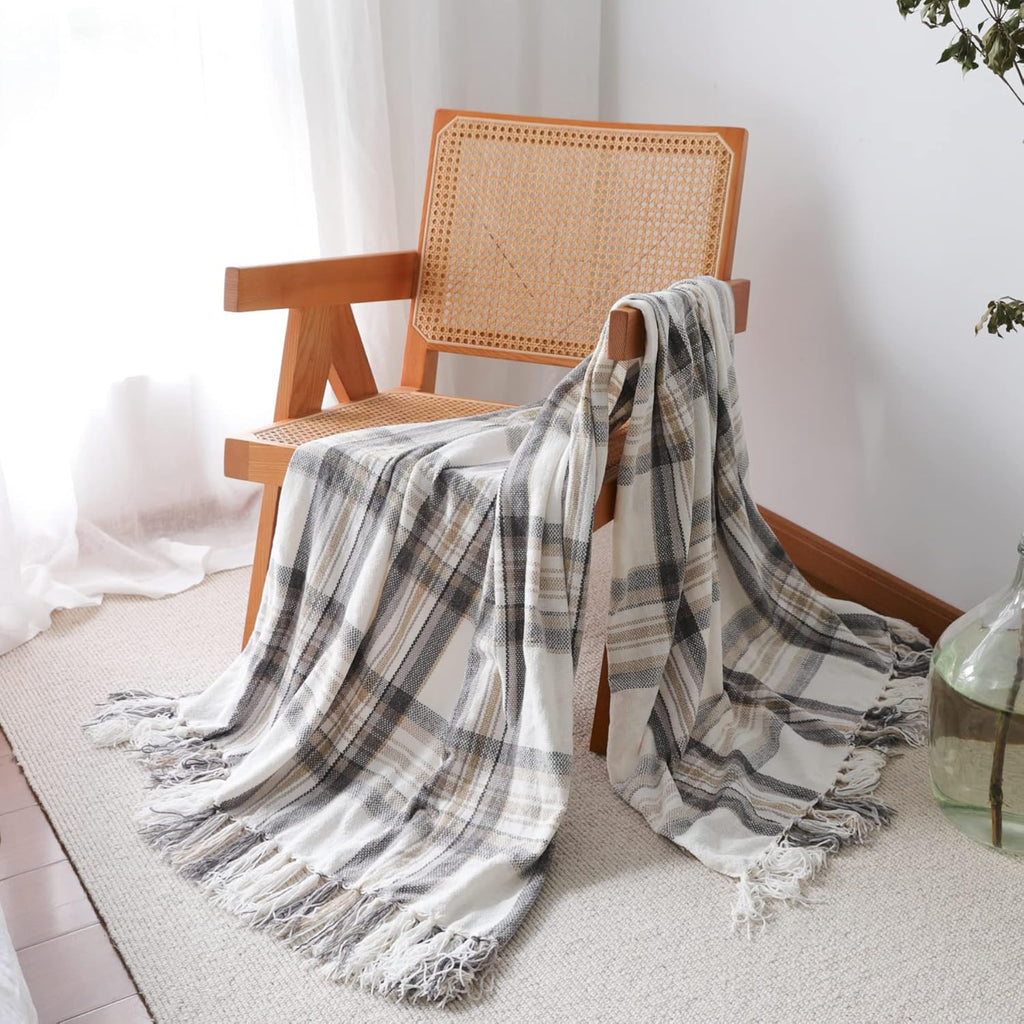 Farmhouse Plaid Chenille Throw Blanket, Velvety Grey Taupe and Ivory White Decorative Tartan Throw with Fringe, 50 x