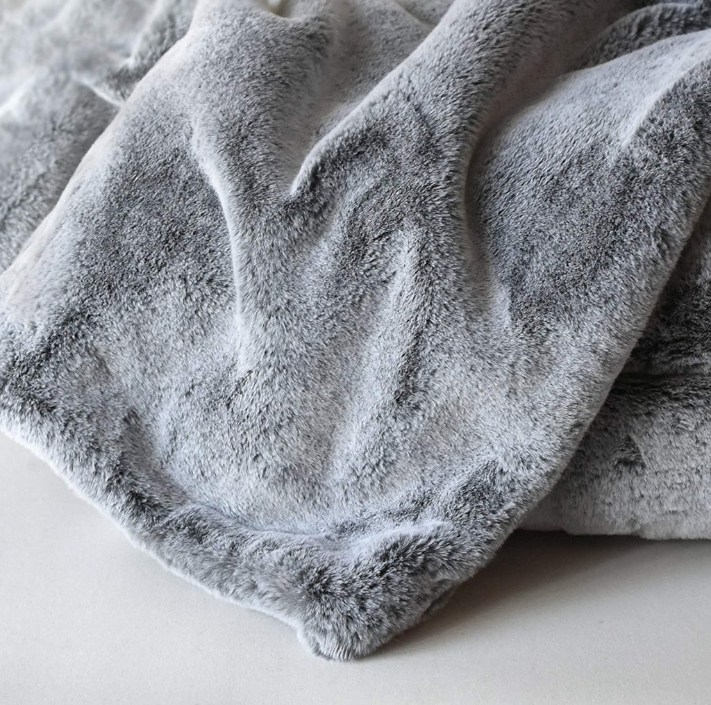 Double Sided Faux Fur Throw Blanket Silky Soft Oversized Afghan Machine Washable, Grey Striped Mink Chinchilla Shadow