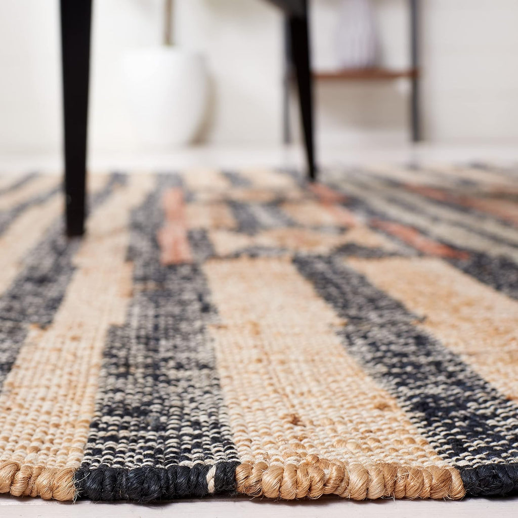 Kilim Collection Area Rug, Natural & Black, Handmade Flat Weave Jute, Ideal for High Traffic Areas (KLM709A)