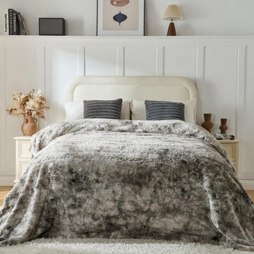 Grey Faux Fur Blanket King Size for Bed, 3D Marble Texture Soft Cozy Fuzzy Plush Thick Warm Blanket, Luxury Christmas