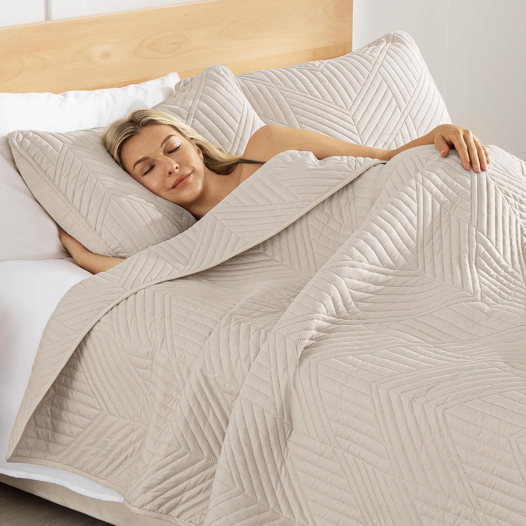 Ultrasonic Full Queen Quilt Bedding Set, Lightweight Brich Beige Bedspreads Soft Modern Geometric Coverlet Set for All Seasons (1 Quilt and 2 Pillow Shams)
