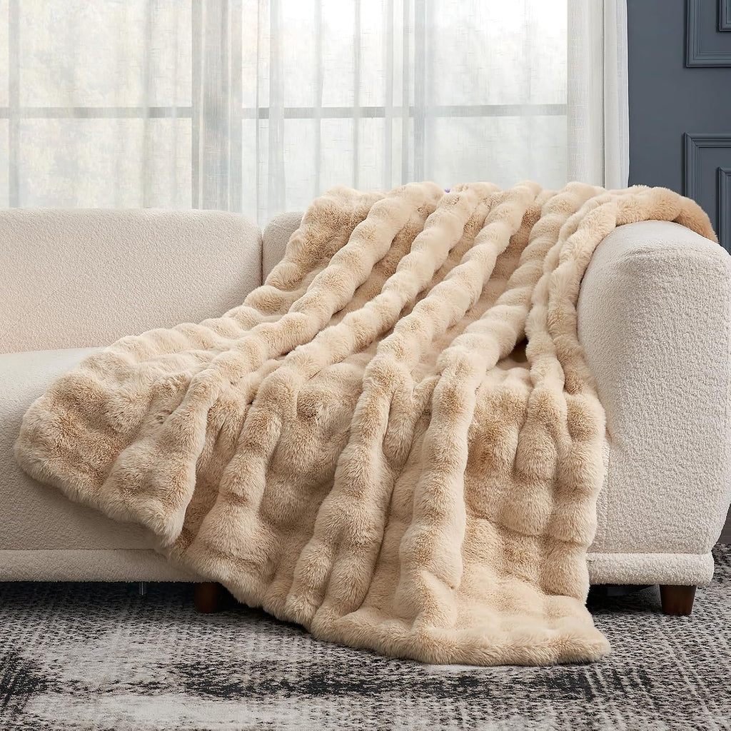 Faux Fur Throw Blanket for Couch, Fuzzy Soft Plush Thick Bubble Blanket for Sofa Bedroom Living Room, 60 * 80 Inches