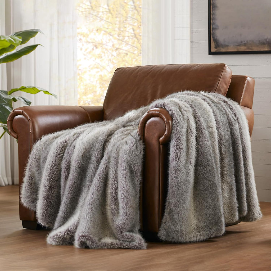 Soft Faux Fur Throw Blanket, Luxury Fluffy Grey Blankets for Couch Bed Decoration, Thick Heavy & Puzzy Throws