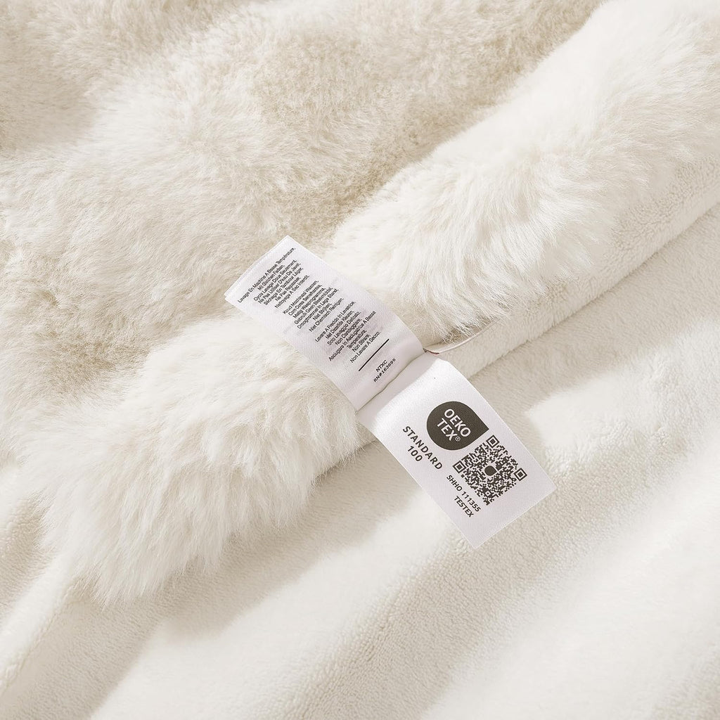 Faux Fur Throw Blanket, Ultra Soft Fuzzy Plush Bubble Blanket for Couch, Bed & Living Room, 60"x80", Cream White