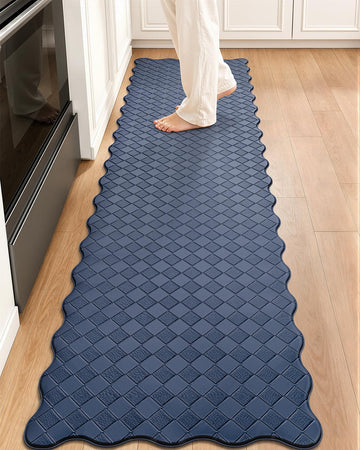 Checkered Kitchen Floor Runner with Scalloped Edges, Blue