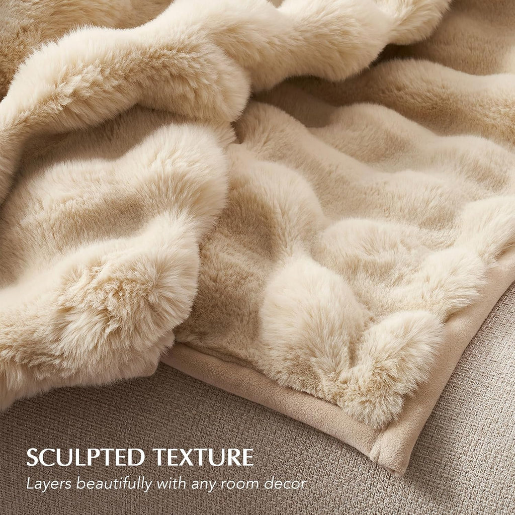 Faux Rabbit Fur Bubble Throw Blanket, 60"x80", Cream | Ultra Soft, Luxury Faux Rabbit Fur Throw, Thick Warm Bubble