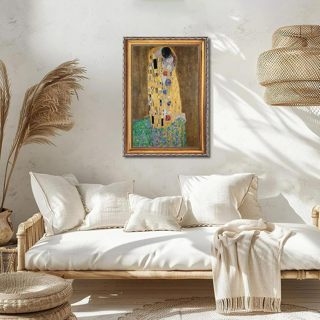 Retro Framed The kiss by Gustav Klimt Poster Romantic Symbolist Wall Art Classic Oil Painting Reproduction Canvas