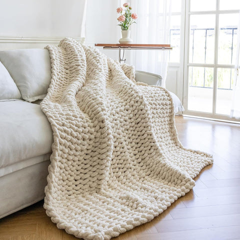 Chunky Knit Blanket - Luxury Soft Cozy 60 * 80 Throw Blanket, 100% Handmade Chenille Yarn Woven Blanket, Gift