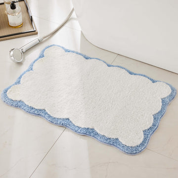 Luxury Microfiber Bathroom Rugs, White Bath Rug with Blue Scalloped Piping Cute Aesthetic Preppy Bath Mat, Tub