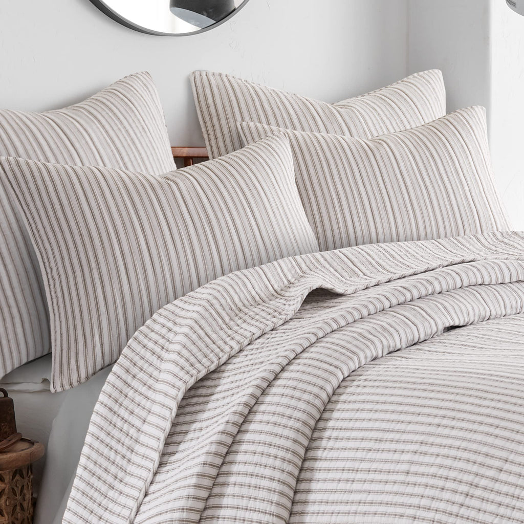 Tobago Stripe Taupe Reversible Quilt Set (88x92in) and 2 Pillow Shams (26x20in) - Striped - Taupe, White