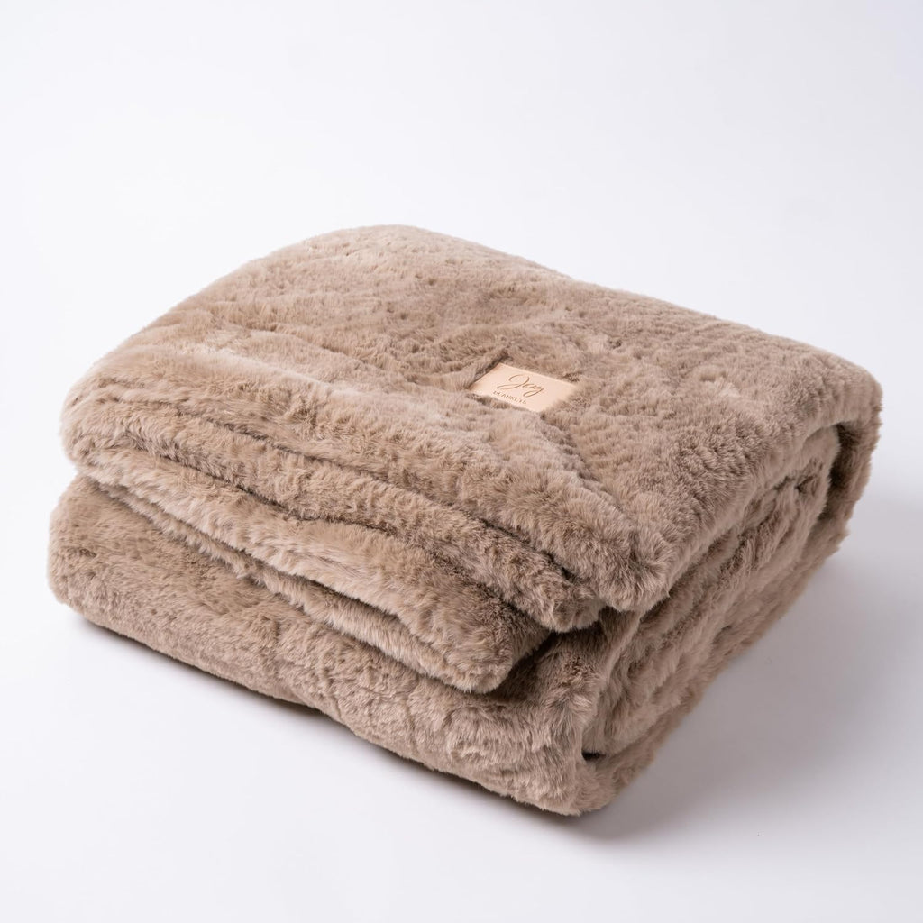 Luxury Faux Fur Throw Blanket - Premium Double-Sided Plush Throw for Couch & Bed - Shed-Free, Machine Washable