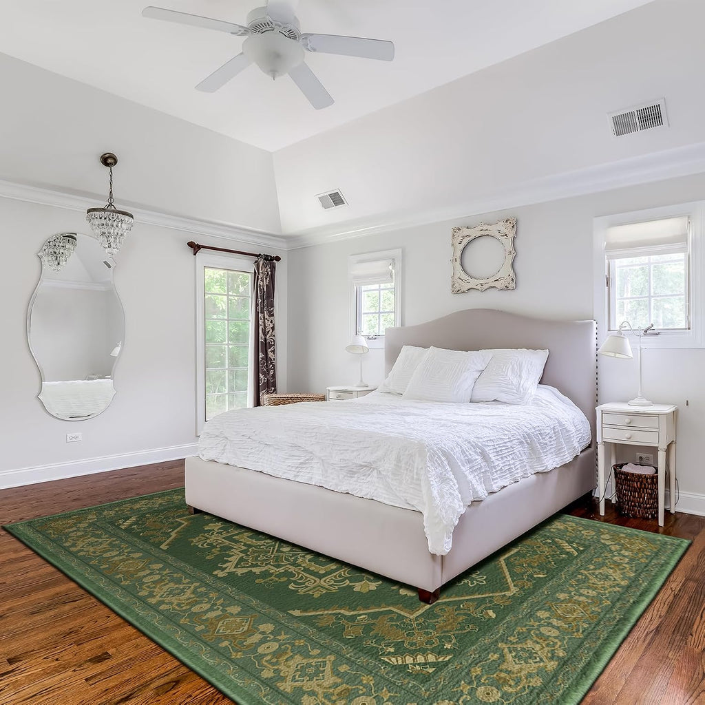 Traditional Emerald Green Vintage Medallion Rug