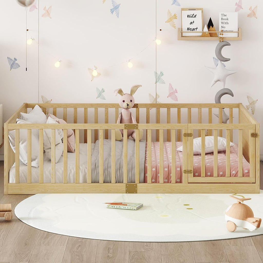 Kids Montessori Floor Bed Frame with Door and Slats, Solid Wood Floor Bed Frame with Slats and High Fence