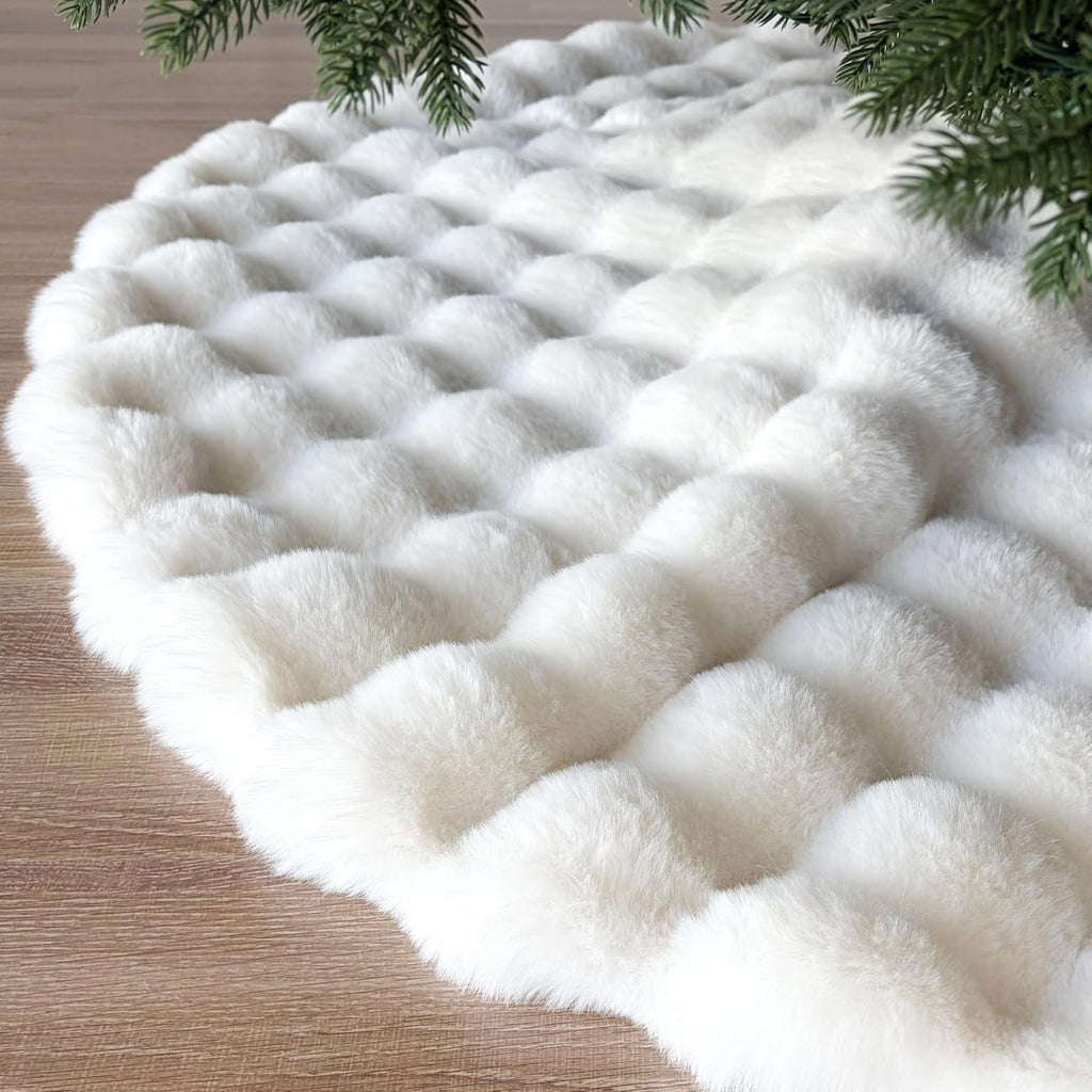 60-Inch Puff Quilt Faux Fur Christmas Tree Skirt, Soft Plush Tufted Texture with Satin Ribbon Ties, Cream