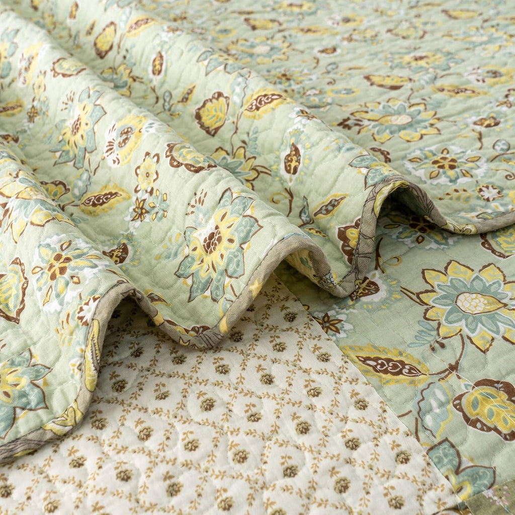Oversized King Bedspreads Patchwork Quilt Set (120x118 Inch) | 100% Cotton Reversible Breathable Floral Quilted