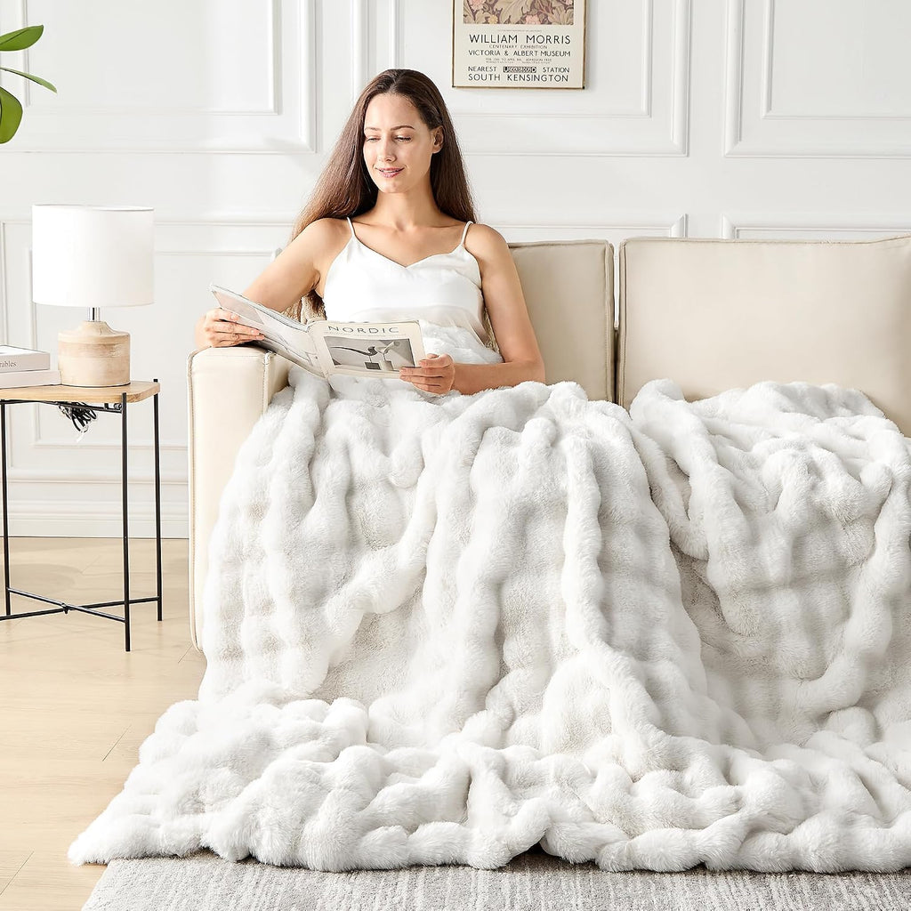 1000GSM Faux Rabbit Fur Throw Blanket, Super Heavy Warm Cozy Blankets for Couch Bed Sofa, Bubble Plush Fuzzy Elegant