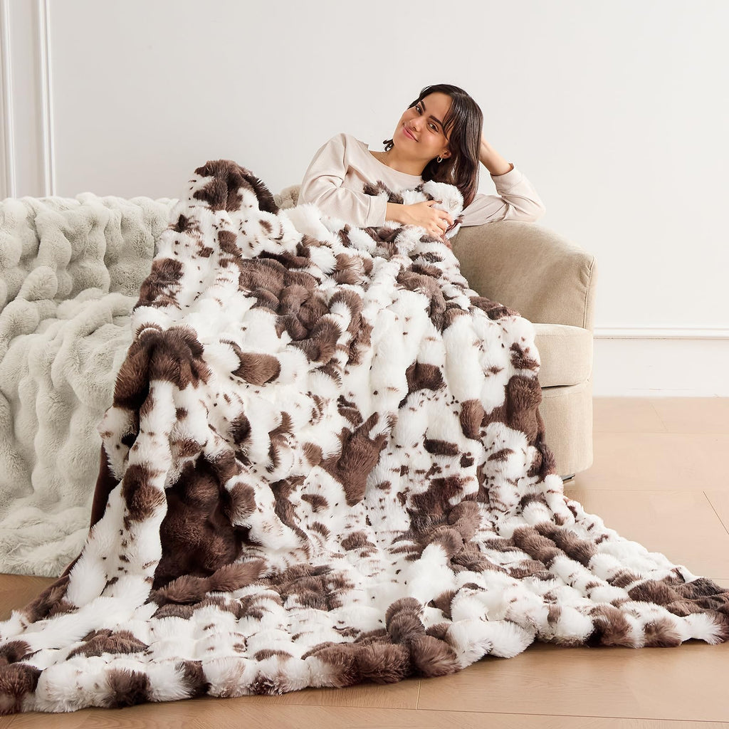 Faux Fur Throw Blanket Soft Plush Fluffy Bubble Blanket for Couch Bed Sofa Warm Thick Luxury Home Decor Gift for