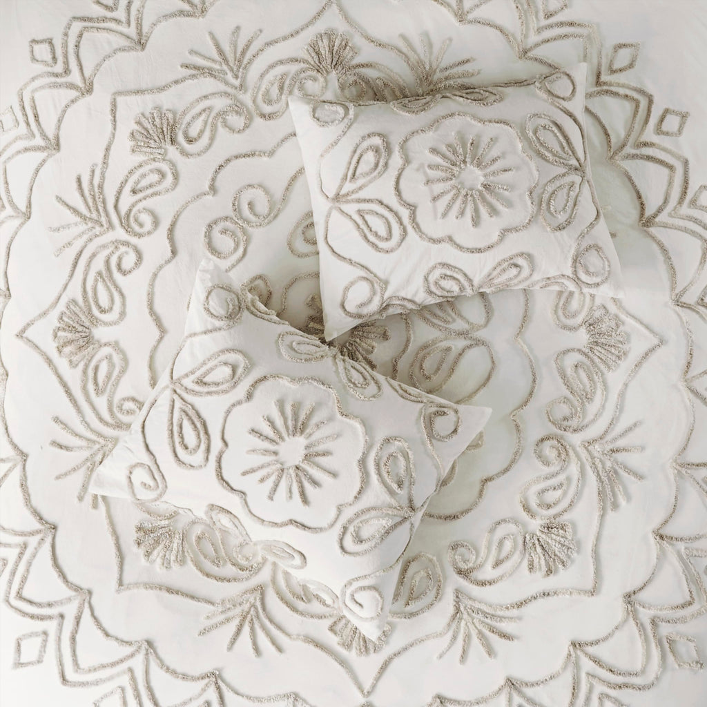 Violette Lightweight 100% Cotton Quilt Set, Breathable Chenille Tufted, Shabby Chic Boho Medallion Design, Sham