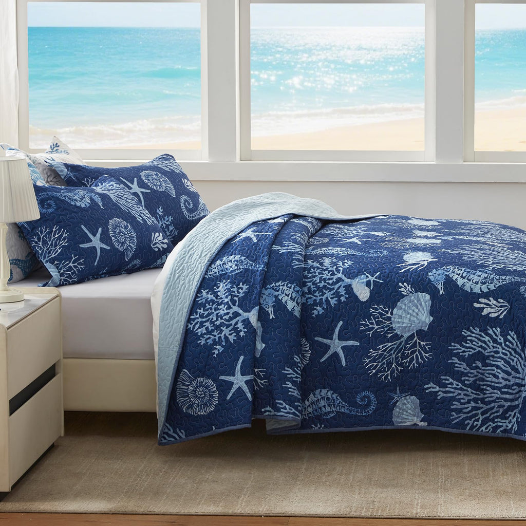 Coastal Quilt Set - Lightweight Microfiber Reversible Bedspread, 98''x106'', Navy, Includes 2 Shams