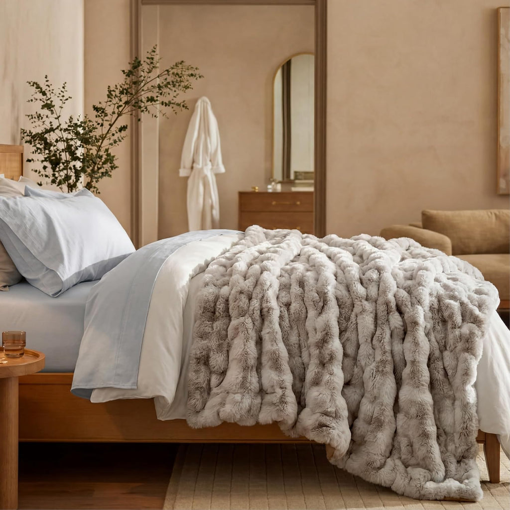 GentleSoft Bubble Faux Fur King Size Blanket for Bed, Fluffy Fuzzy King Blanket for Winter, Soft Cozy Faux Fur