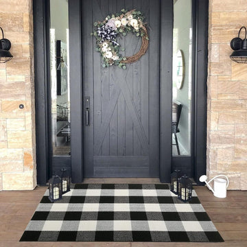 Buffalo Plaid Outdoor Rug Front Door Mat 27.5'' x 43'' Black and White Front Porch Rug Welcome Doormats for Farmhouse
