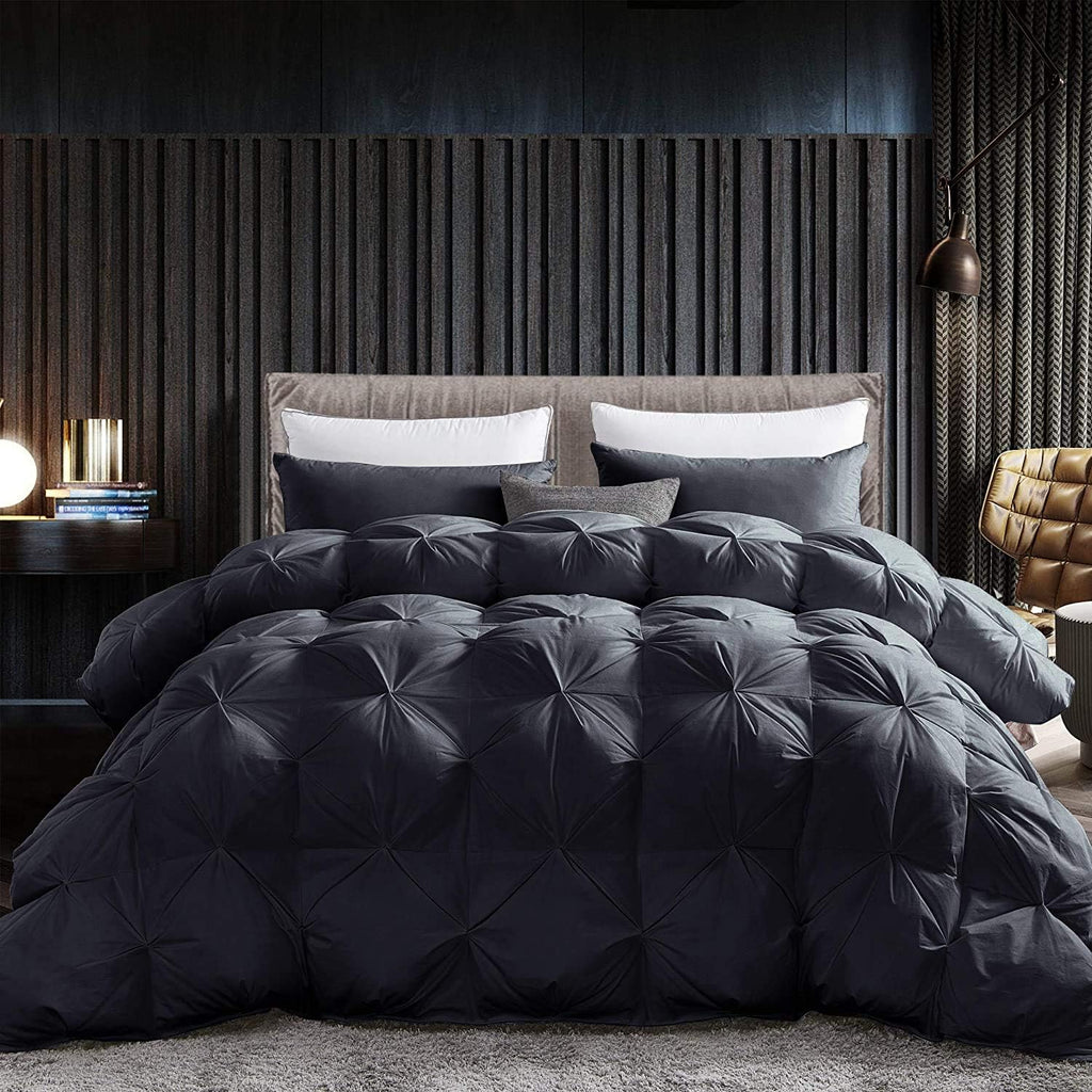 Luxurious All-Season Goose Down Feather Fiber Comforter Queen Duvet Insert, Exquisite Black Pinch Pl
