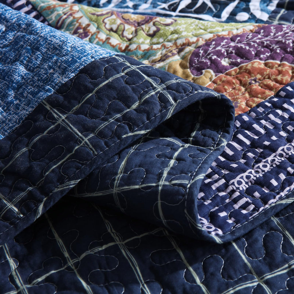 100% Cotton Gorgeous Floral Quilt Set, King Size Quilted Bedding Set, Boho Reversible Navy Blue Patchwork Paisley