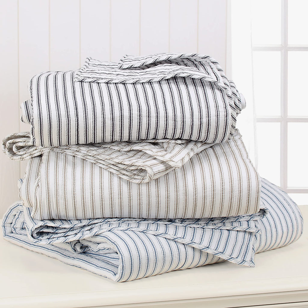 Tobago Stripe Taupe Reversible Quilt Set (88x92in) and 2 Pillow Shams (26x20in) - Striped - Taupe, White